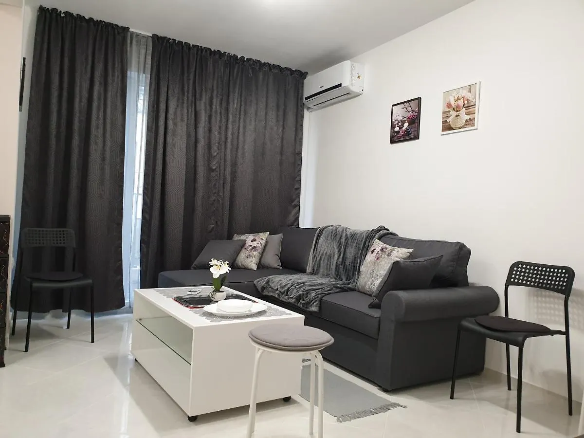 Apartment New The Twins Varna Two-Bedroom, Apt 5 At 15 Tsani Ginchev Street, Floor 3 Bulgaria